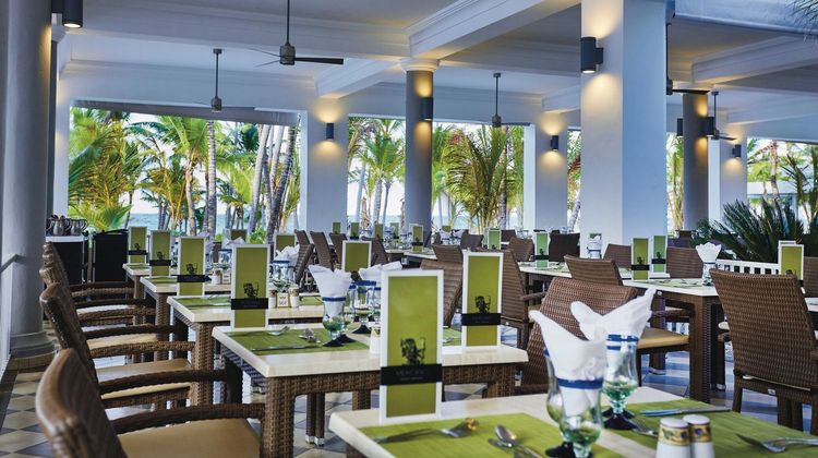 Hotel Riu Bambu Restaurant