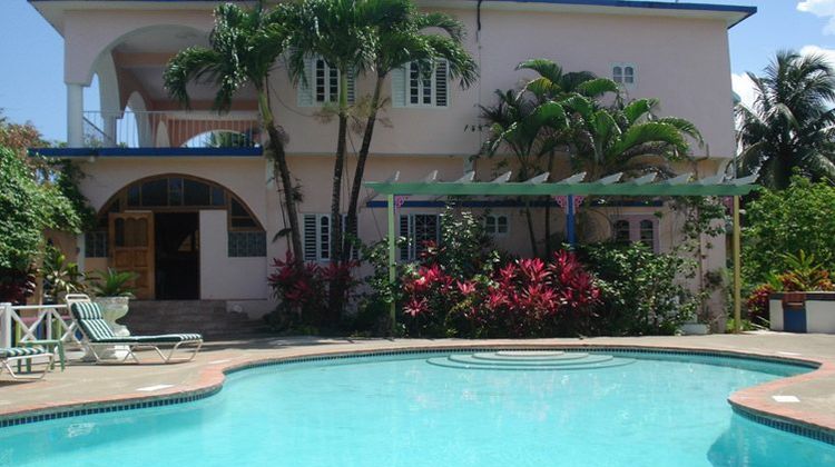 Rio Vista Resort & Villas Pool