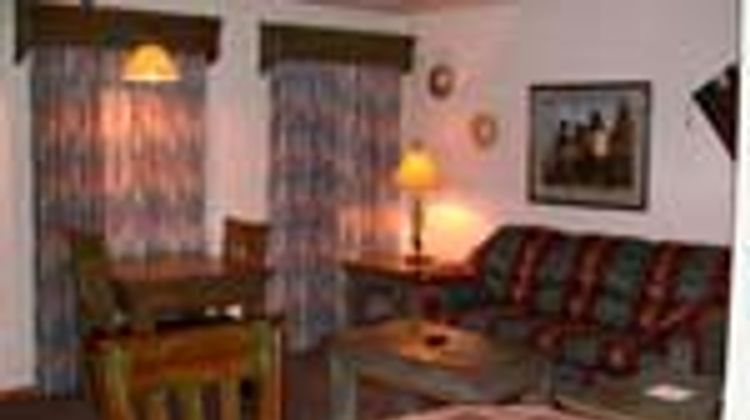 Cameron Trading Post Suite