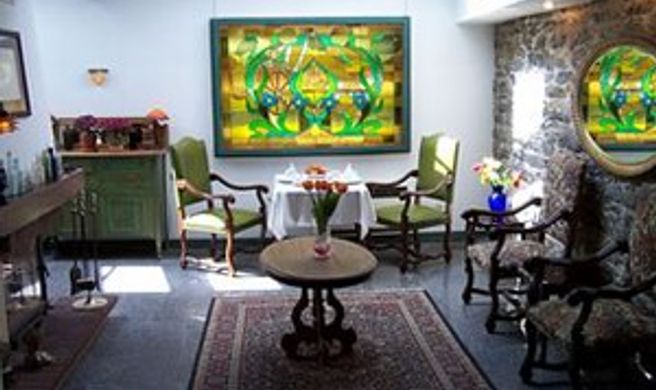 Hotel Epik Montreal Lobby
