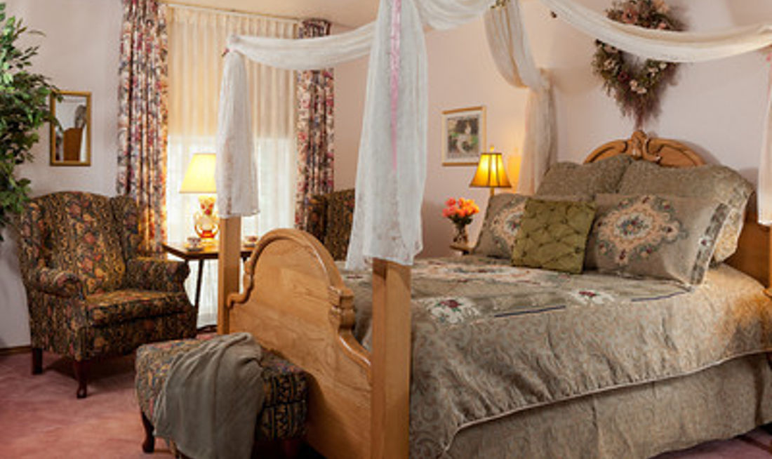 The Roosevelt Inn Room