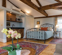 Inn by the Bandstand Room
