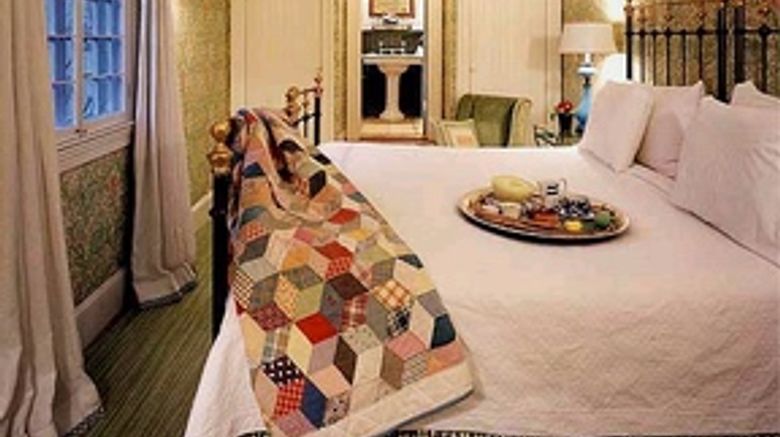 <b>The Baker House 1650 Room</b>