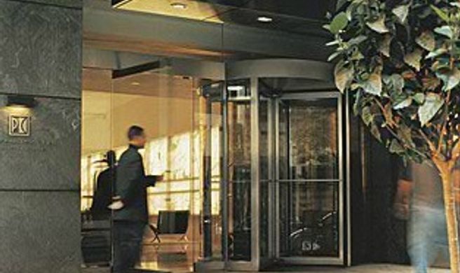 The Phillips Club at Lincoln Square Exterior