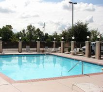Quality Inn and Suites Austin Airport Pool