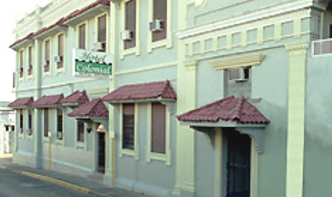 Hotel Colonial Exterior