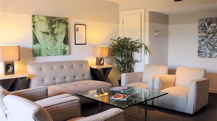 Eo Inn Lobby