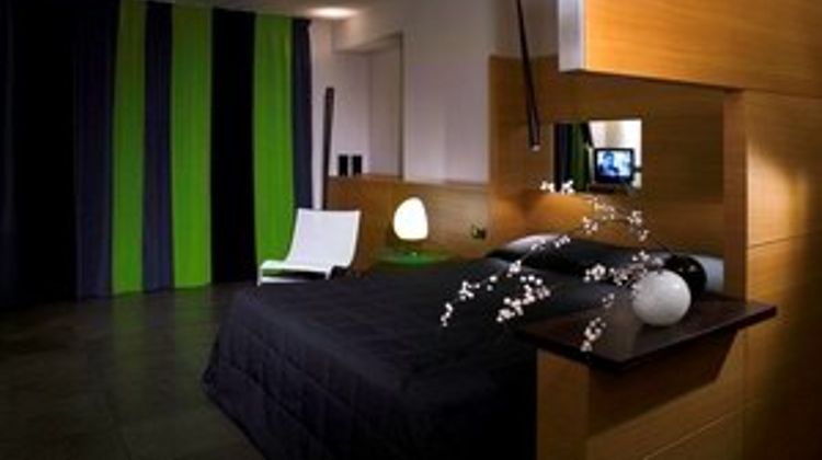 Zone Hotel Suite