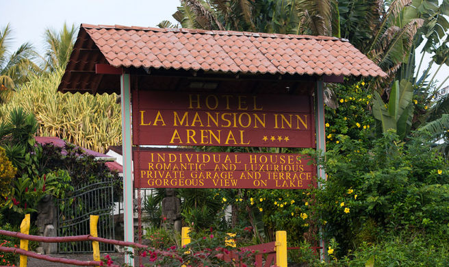 La Mansion Inn Arenal Exterior