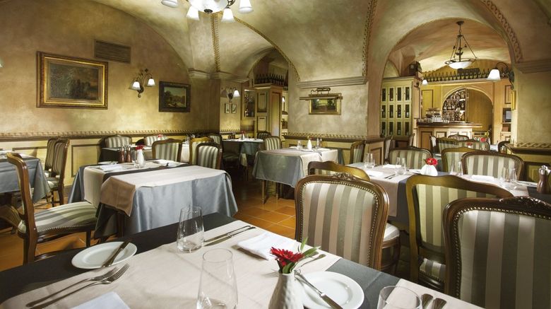 <b>Hotel & Dependence Pod Vezi Restaurant</b>