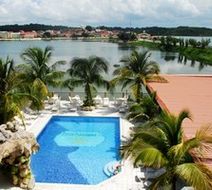Peten Esplendido Hotel Conf Pool