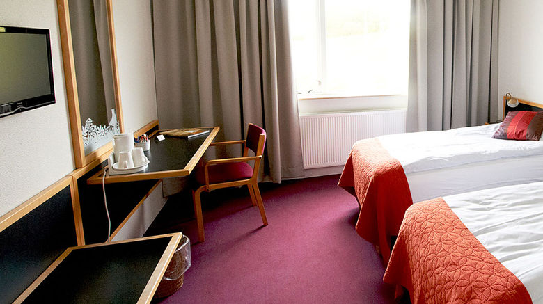 Hotel Varmahlid Room