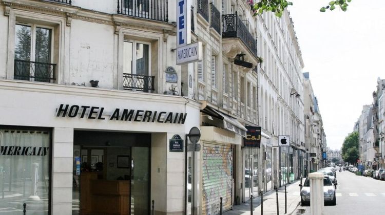 Americain Hotel Exterior