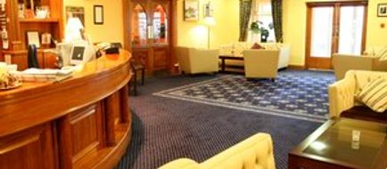 Menlo Park Hotel Lobby