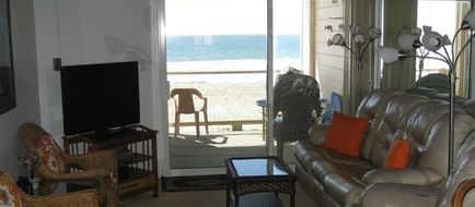 Mission Beach Oceanfront Vacation Rental Lobby