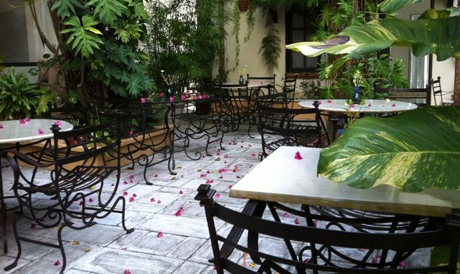 Cancun Inn El Patio Exterior