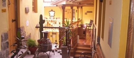 Hotel & Mirador Los Apus Lobby