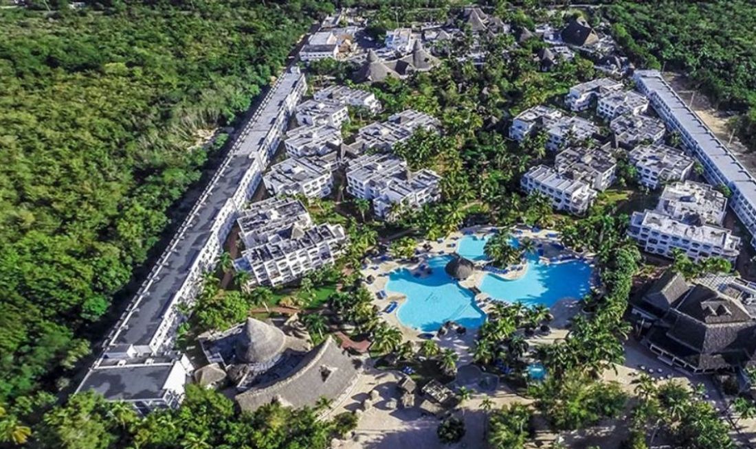 Hotel Be Live Canoa Exterior