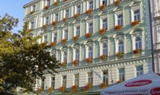 Green Garden Hotel Prague Exterior