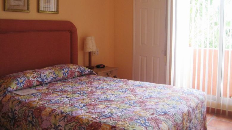 <b>Hotel & Suites Las Palmas Room</b> <b>Hotel & Suites Las Palmas Room</b>