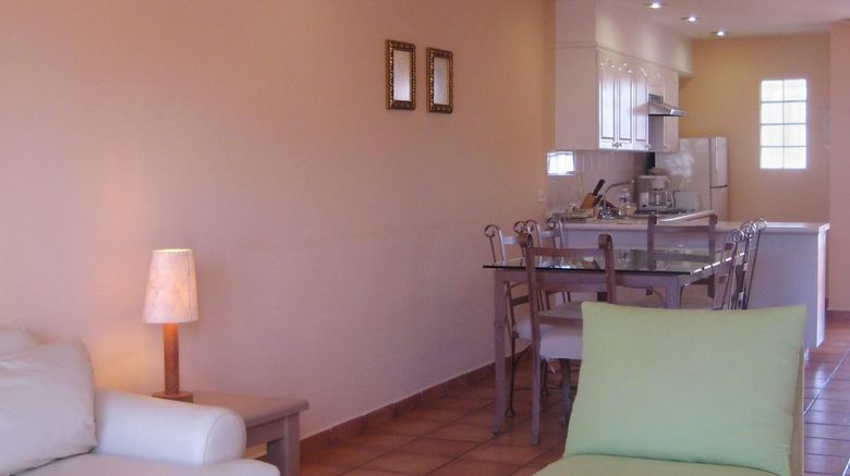 <b>Hotel & Suites Las Palmas Suite</b> <b>Hotel & Suites Las Palmas Suite</b>