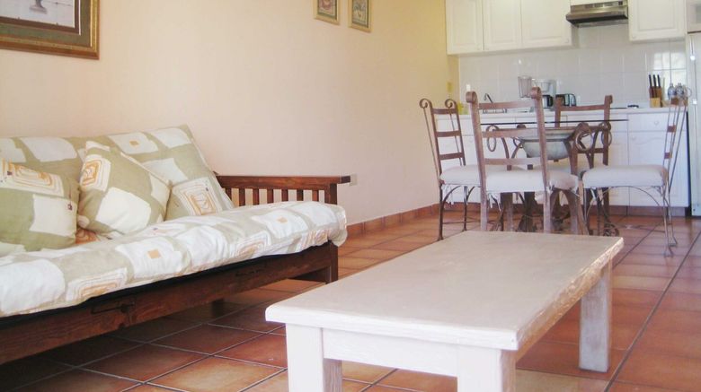 <b>Hotel & Suites Las Palmas Suite</b> <b>Hotel & Suites Las Palmas Suite</b>
