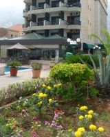 Holiday Suites Hotel & Beach Resort