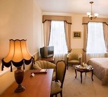 Gallery Hotel SIS Suite