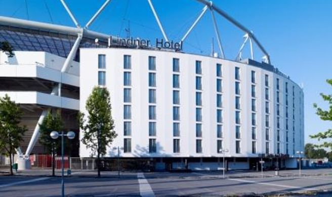 The Curve Hotel BayArena Exterior
