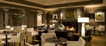 Kensington Riverside Inn Lobby