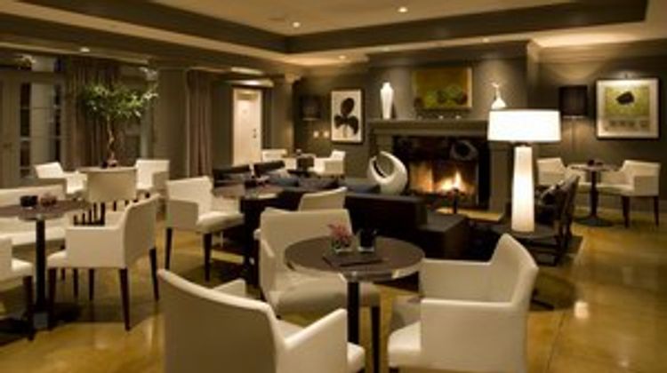 Kensington Riverside Inn Lobby