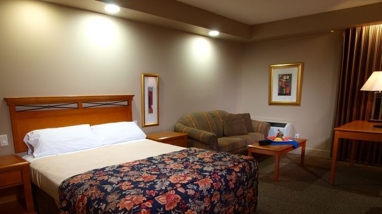 Grand Hotel & Conference Centre Calgary Room
