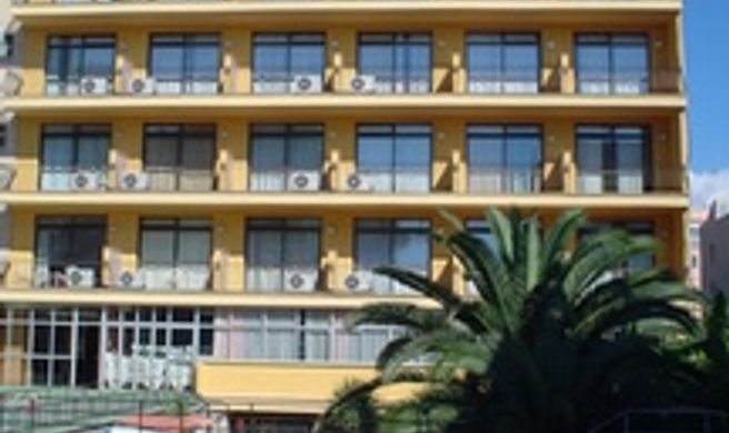 Miraflores Hotel Exterior