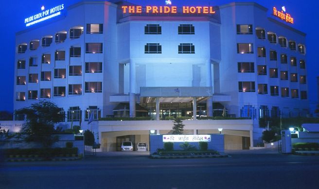 The Pride Hotel Exterior