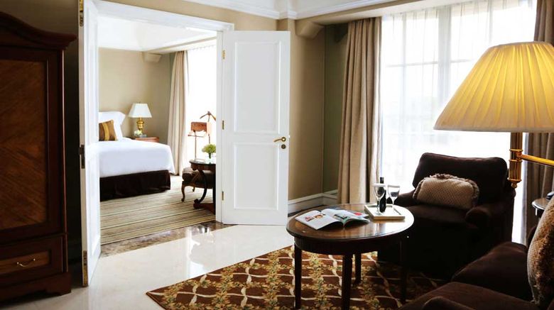<b>Hotel Gran Mahakam Jakarta Suite</b> <b>Hotel Gran Mahakam Jakarta Suite</b>