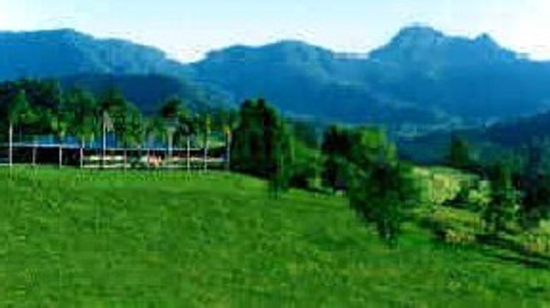 <b>Hillcrest Mountain View Retreat Exterior</b> <b>Hillcrest Mountain View Retreat Exterior</b>