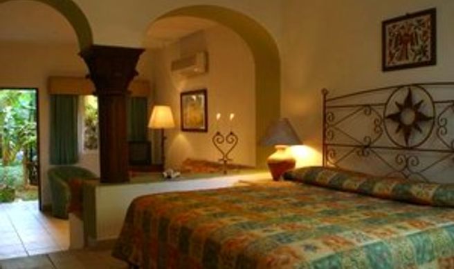 El Encanto Inn Room