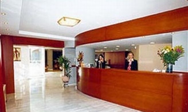 Hotel Palatino & Conference Centre Lobby