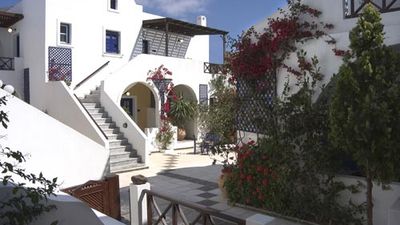 Kouros Village
