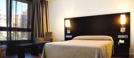 Alhama Hotel Room