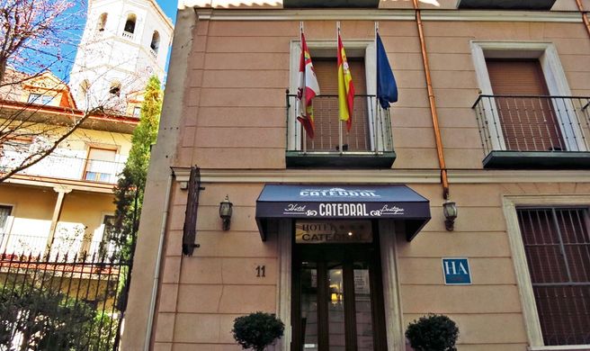 Hotel Catedral Exterior