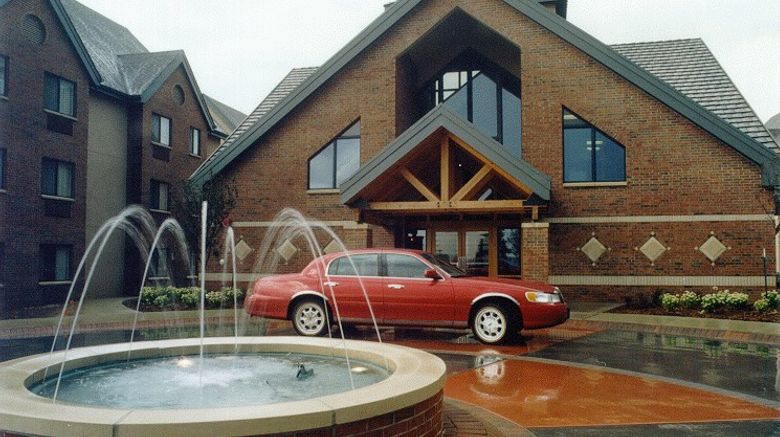 <b>Avia Apartments On College Blvd Pool</b>