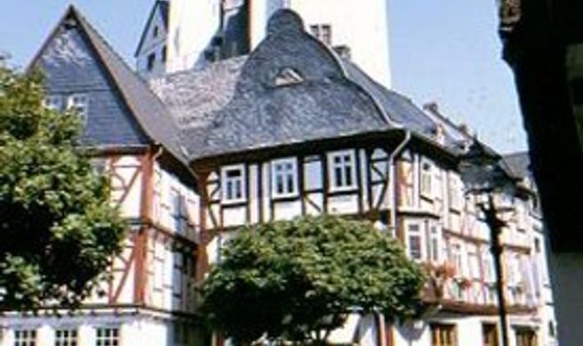 City Hotel Exterior