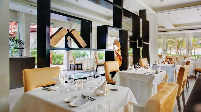 <b>El Dorado Royale-A Spa Resort Restaurant</b> <b>El Dorado Royale-A Spa Resort Restaurant</b>