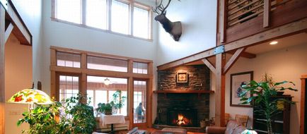 Gallatin River Lodge Lobby
