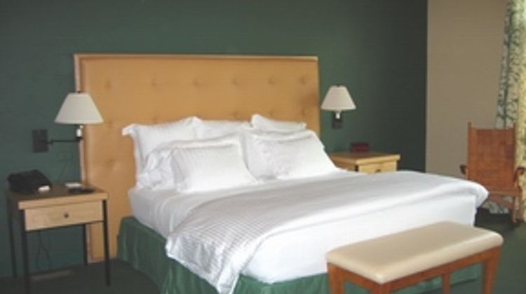 Inn Walden Room