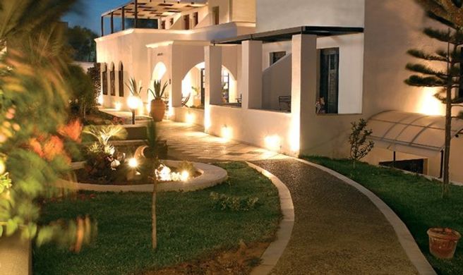 Kalisti Thera Hotel Exterior
