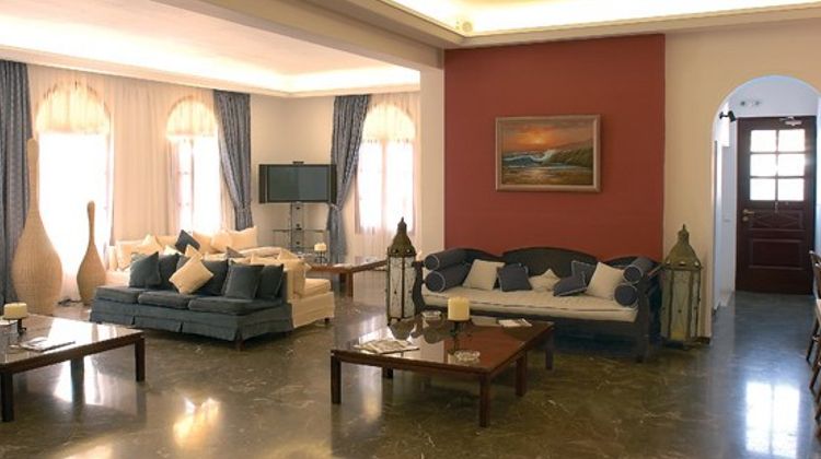 Kalisti Thera Hotel Lobby