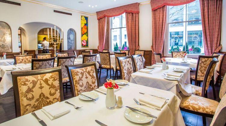 London Elizabeth Hotel Restaurant