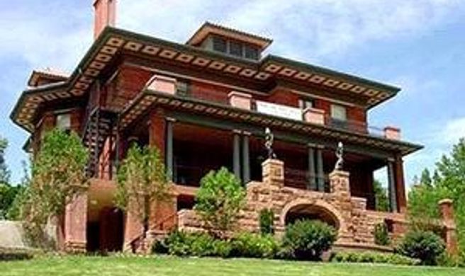 Inn on the Hill Exterior